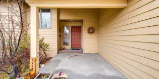 Luxury Rental: Chef’s Kitchen, Hot Tub  Room to Entertain Gallery 1