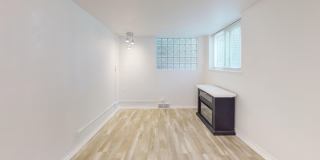 41 S Ogden Street Gallery 26