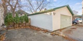 1009 Grand Ave Gallery 21