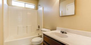 Delightful 2-story home located on the Eastside! Gallery 16