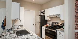 Avana Creekside Gallery 16
