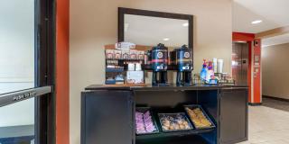 Baltimore - BWI Airport - Aero Dr. Gallery 6