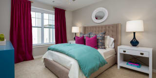 Nine15 Midtown Gallery 26