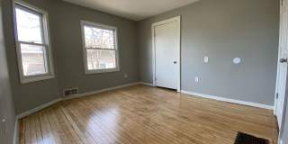 Beautiful 4 Bedroom 1.5 Bathroom Townhome in Minneapolis! Gallery 8