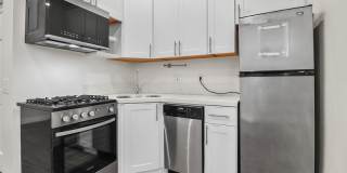 720 1/2 Queenstown Court - 3 Gallery 23