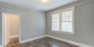 1009 East 33rd Street Gallery 7