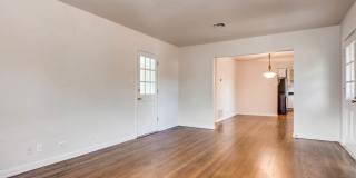 Charming 2 BR / 1 Bath in highly desirable Terrell Heights of San Antonio! Gallery 8