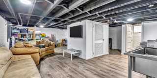370 E Main Street Gallery 19