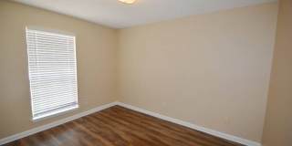 9231 RidgeTown Gallery 7