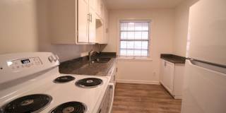 May FREE On This Updated 1 Bedroom 1 Bath Duplex in Navy Hill Area in Olathe Gallery 5