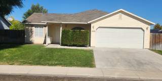 3 Bedroom 2 Bath Home in a Great Location! Gallery 1