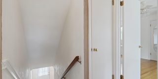 7 Lookout Avenue Gallery 22
