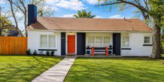 Charming 3 Bedroom Home Near Woodlawn Lake in Central San Antonio Gallery 1