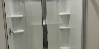 Room in 3 Bedroom Home at Murray Br Dr Gallery 1