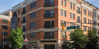 The Metropolitan at 40 Park Gallery 28