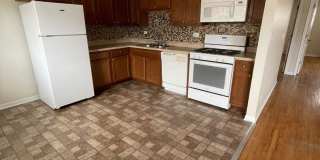 880 N Milwaukee Ave., Gallery 6