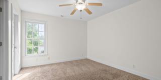 Pet Friendly Condo Downtown! Gallery 22