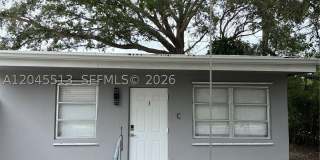 325 SW 14th Ct Gallery 1