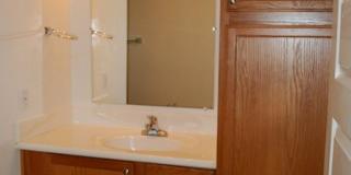 Modern 4 Bed 5 Bath Near UofA – Private Baths & Off-Street Parking Gallery 16