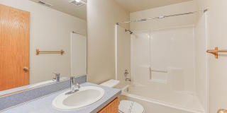 Quiet area near 162nd, Southern exposure, A/C, FP-4BR Gallery 25