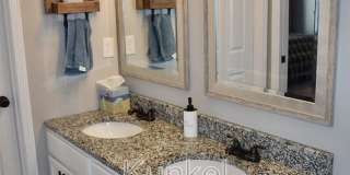 1538 Manchester Drive Gallery 13