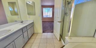 Charming home in a desirable Henderson neighborhood Gallery 23