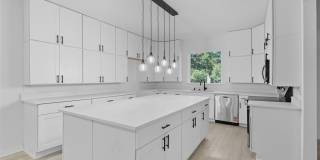 605 N Main Street Gallery 1