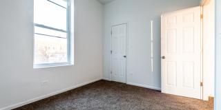 1630 S Sawyer Ave Gallery 4