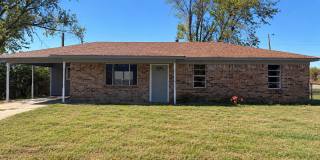 3 Bedroom and 1.5 Bathroom House! Gallery 1