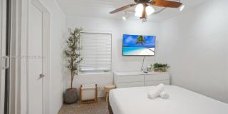 725 SW 2nd Ct Gallery 21