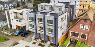 Modern Wallingford/Fremont Home with Rooftop Views & Designer Finishes Gallery 26