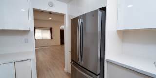 BEAUTIFUL 4 Bed 3 Bath unit Gallery 11