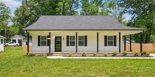 Mount Holly 3 Bedroom Ranch w/ Fenced in Back Yard Gallery 1