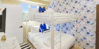 8453 Langdon Ave Gallery 22