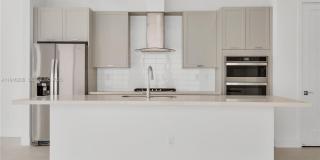 8037 NW 42nd St Gallery 10