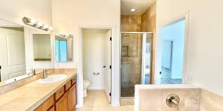Great Single Story Home Minutes from Everything in Quiet cul-de-sac Street & Neighborhood Location of Vista! Gallery 30