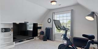 Desirable Oregon City / Luxury Home, High End Amenities, Central Air, Central Vac, Tank-less Hot Water & More! Gallery 20