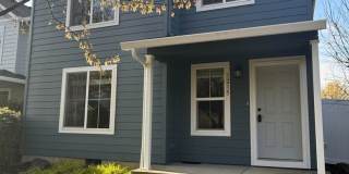 Gorgeous 3B/2.5Ba Home in Battle Ground! Close to Shopping & More! Gallery 1