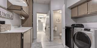 1027 W 19TH Street Gallery 64