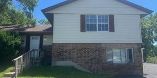 Available Now – 4 Bed, 2 Bath Gallery 1