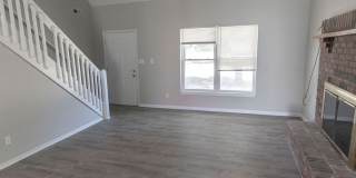 Large 3 bedroom Duplex Gallery 9
