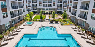 Everleigh Vernon Hills 55+ Active Adult Apartment Homes Gallery 1