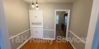 5302 East Saint Joseph Street Gallery 9