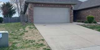 2 bedroom/2 bath townhouse with 2 car garage Gallery 3