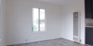 4055 Wall Street 1/4 Gallery 1