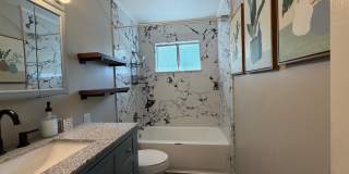 Upstairs 2/1 home in Greenback Estates Gallery 14