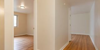 Hamrick & Halmark Gallery 10