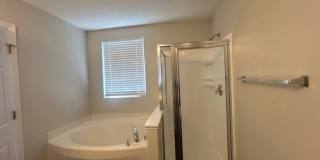 SPACIOUS 4 BED/ 3 BATH HOUSE! SPACIOUS 4 BED/ 3 BATH HOUSE! Gallery 24