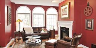 1041 N Marshfield Gallery 1