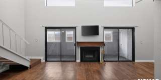 Charming 2BR Condo in Phoenix Gallery 1